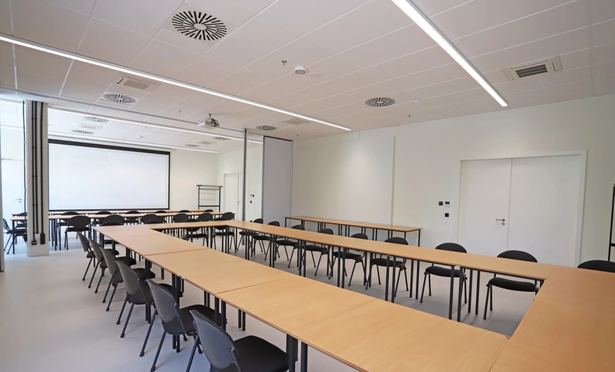 Workshopová místnost